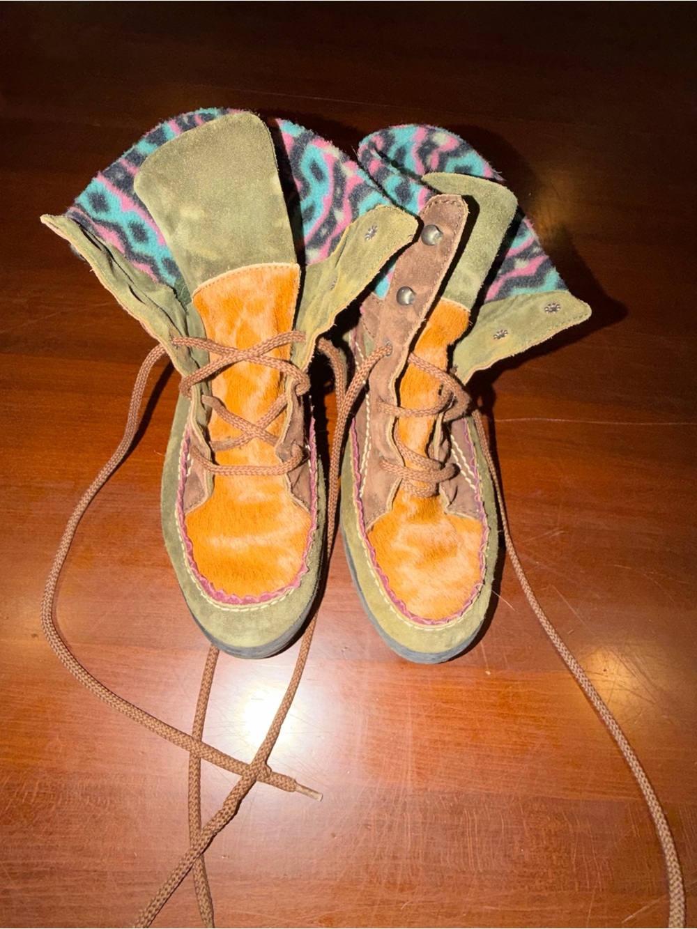 Vintage Vittorio Ricci Made in Italy Suede Calf Hair Boho Boots Approx 6–6.5